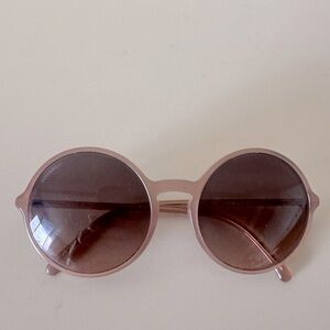 CHANEL round sunglasses